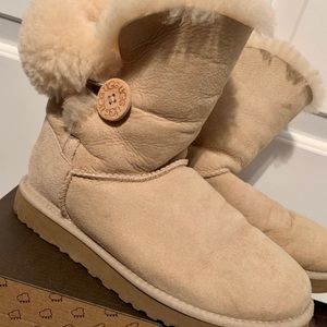 Women’s UGG Bailey Boot